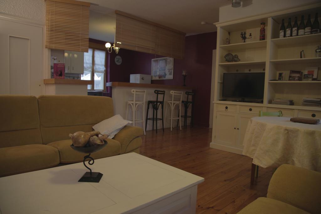 Le Square Apartment Bourg-Argental Cameră foto